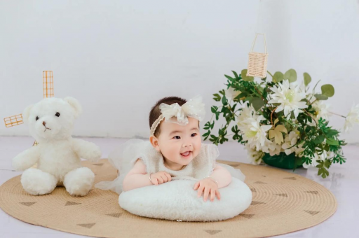 商丘宝宝多久会抬头